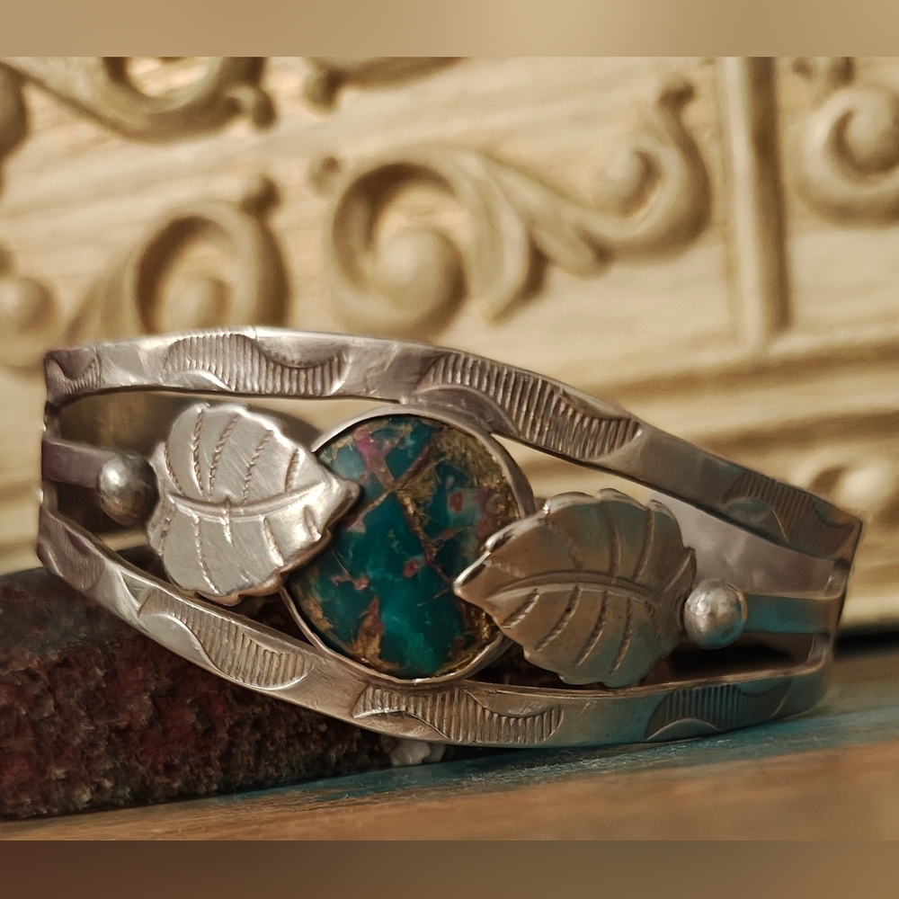VTG Native American Handmade Sterling Silver & Turquoise Cuff Bracelet